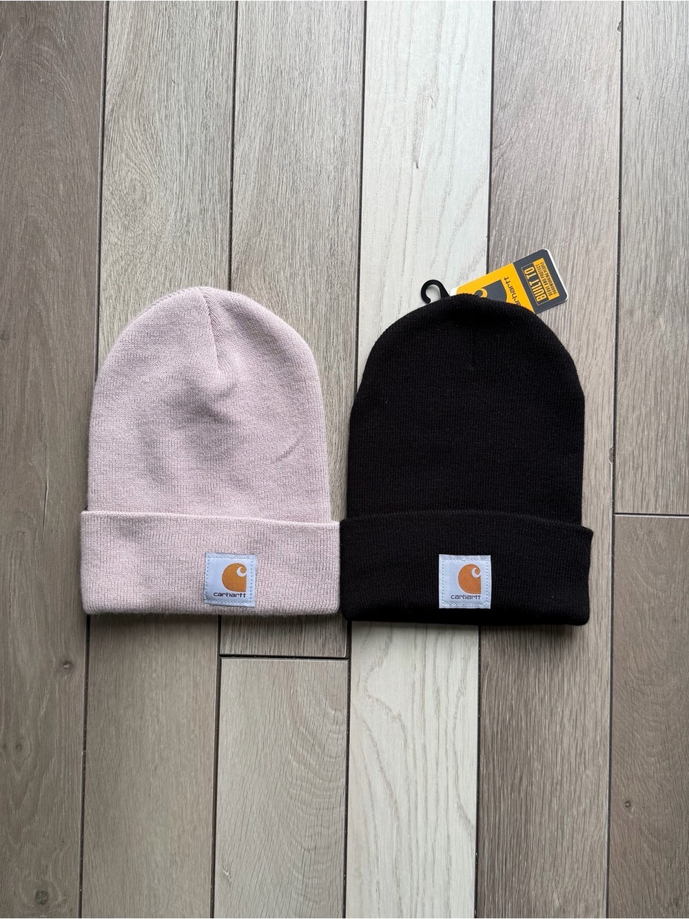 Carhartt Set of 2 beanies - Black/Pink